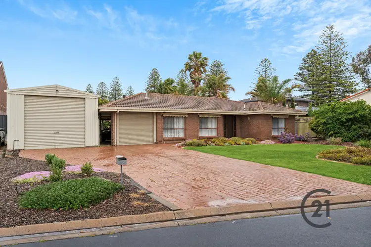 11 Read Court, North Haven SA 5018