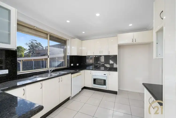 30 Garment Street, Prairiewood NSW 2176