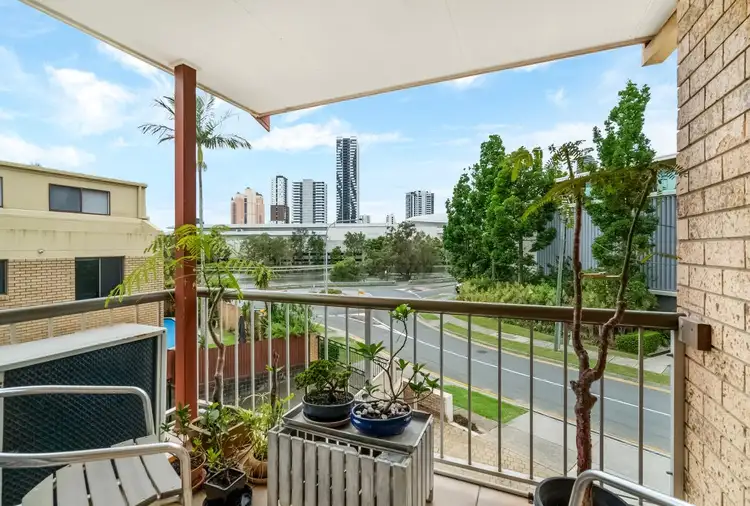 5/1 Miami Key, Broadbeach Waters QLD 4218