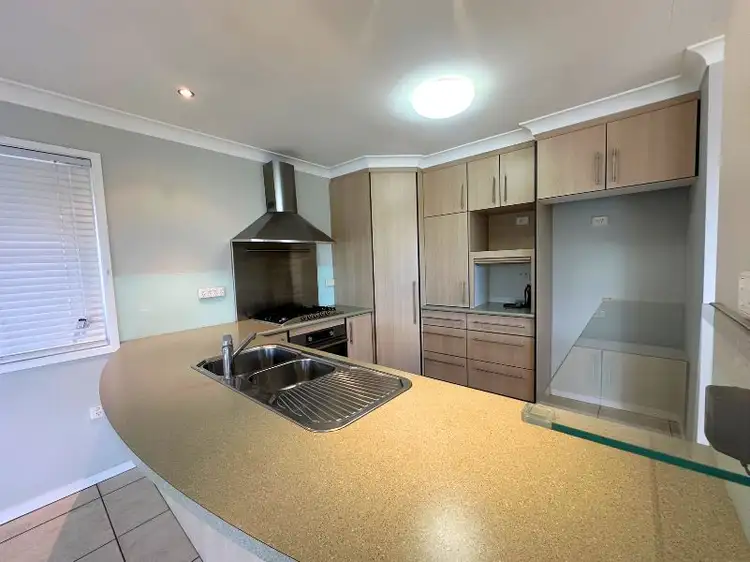 Second view of Homely apartment listing, 2/179 Wynnum Esplanade, Wynnum QLD 4178