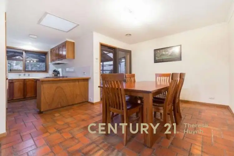 60 Saxonwood Drive, Narre Warren VIC 3805