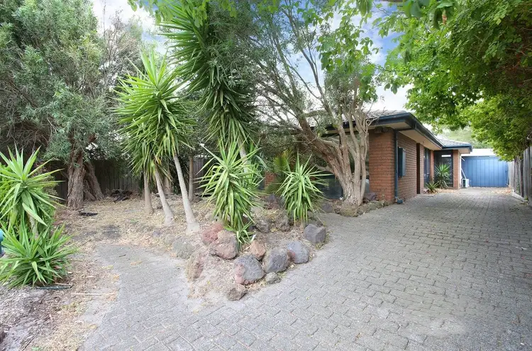 21 Kurrawa Crescent, Patterson Lakes VIC 3197