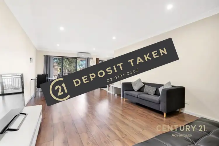 11/10-12 Hassall Street