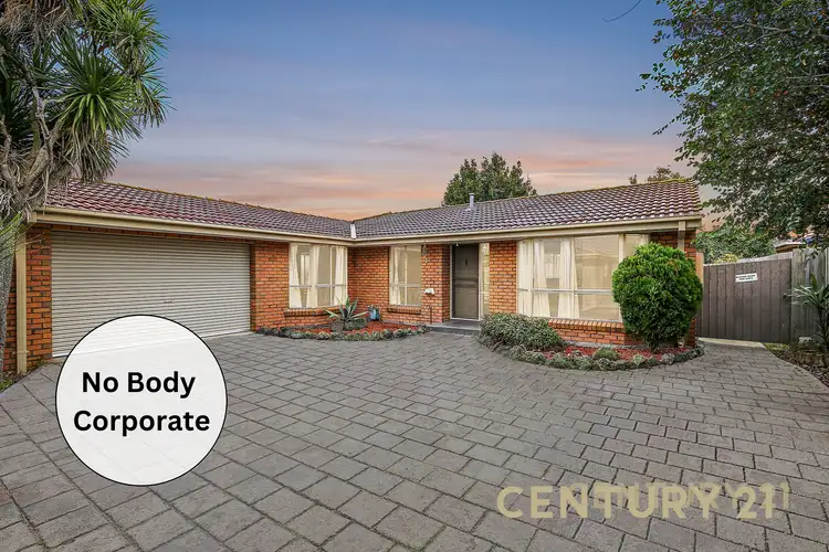 2/158 Gladstone Road, Dandenong North VIC 3175