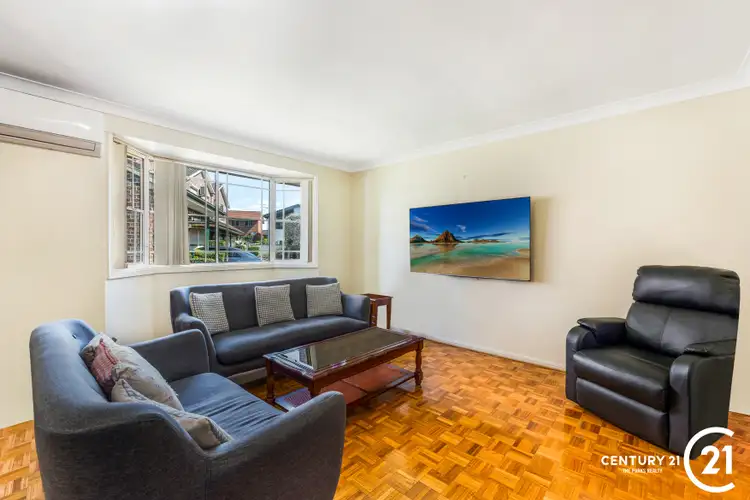 Third view of Homely house listing, 3/6 Leah Close, Smithfield NSW 2164