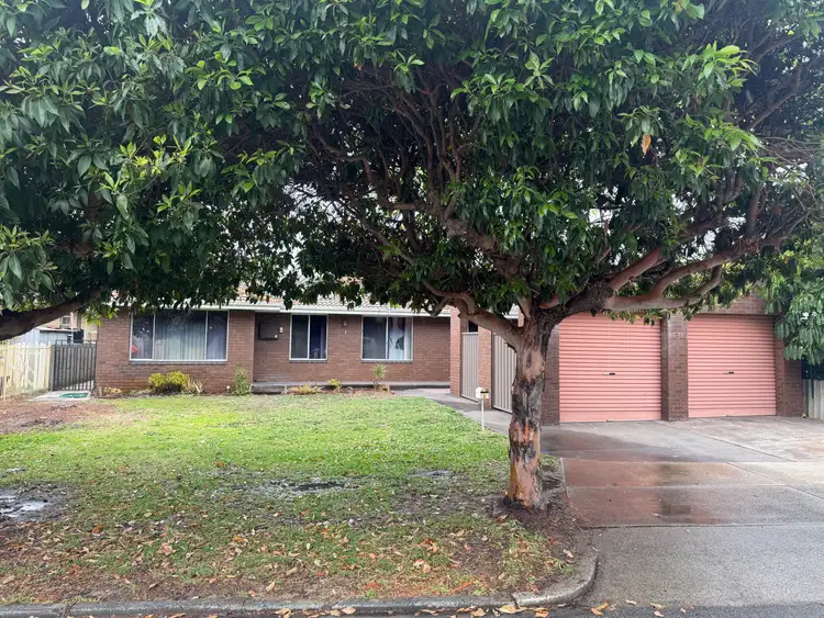 1 Hayward Street, Bayswater WA 6053