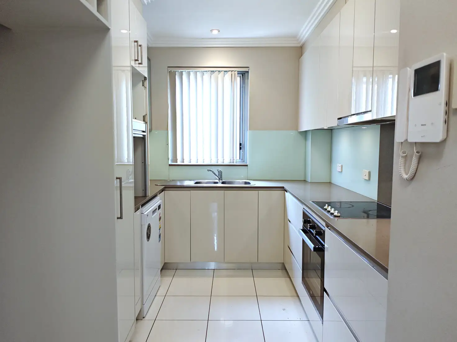 Main view of Homely unit listing, 5/33 Martin Place, Mortdale NSW 2223