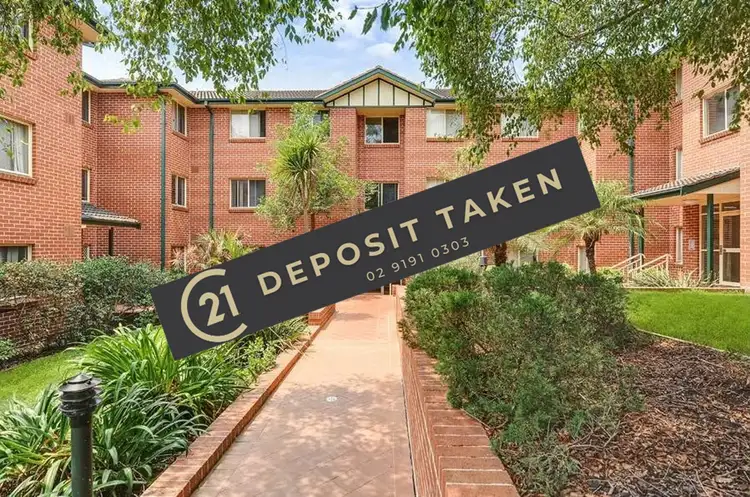 13/2 Bellbrook Avenue, Hornsby NSW 2077