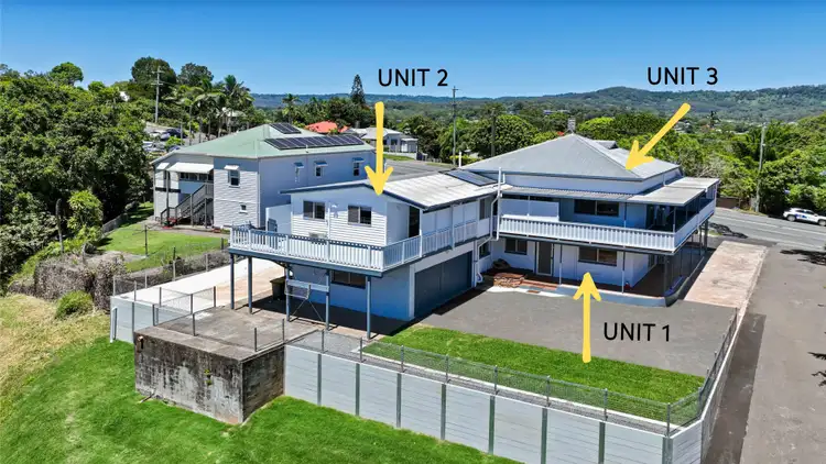 2/11 Lamington Terrace