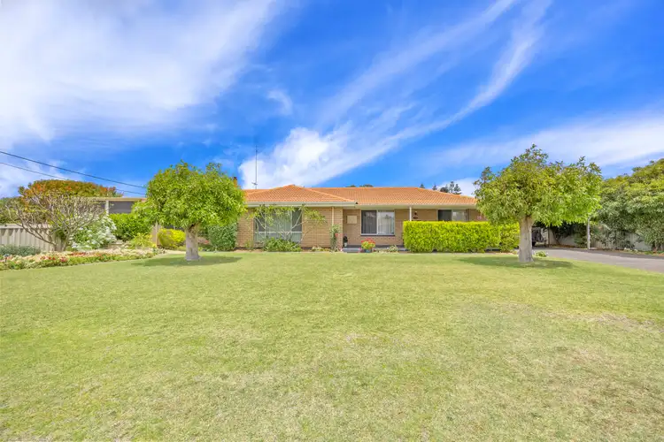16 Smythe Crescent, South Bunbury WA 6230