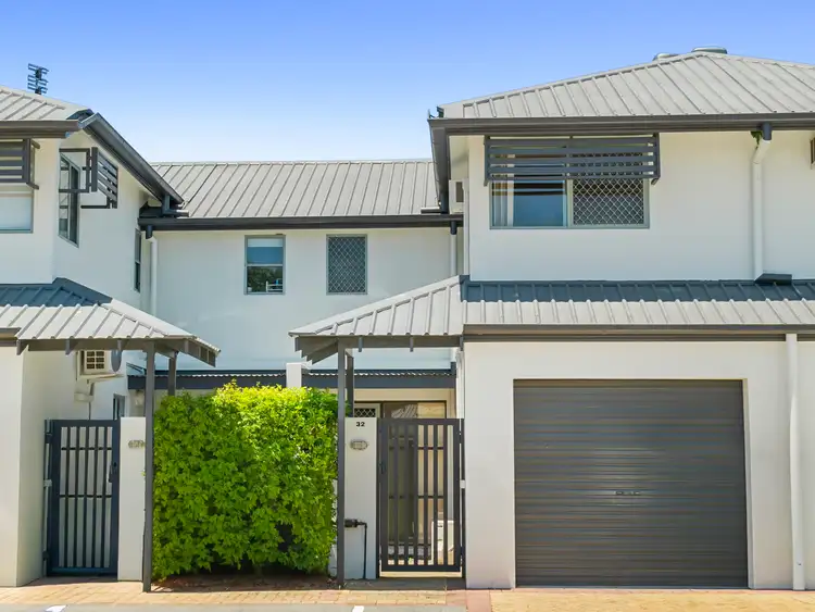 32/1 University Drive