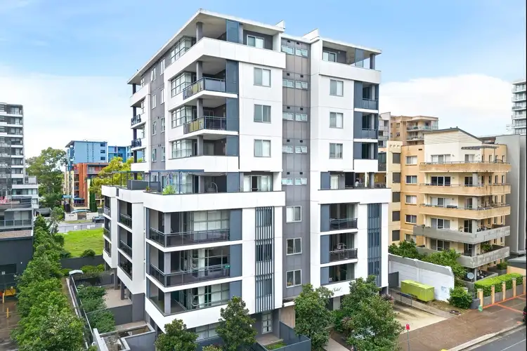 19/4-6 Browne Parade, Warwick Farm NSW 2170