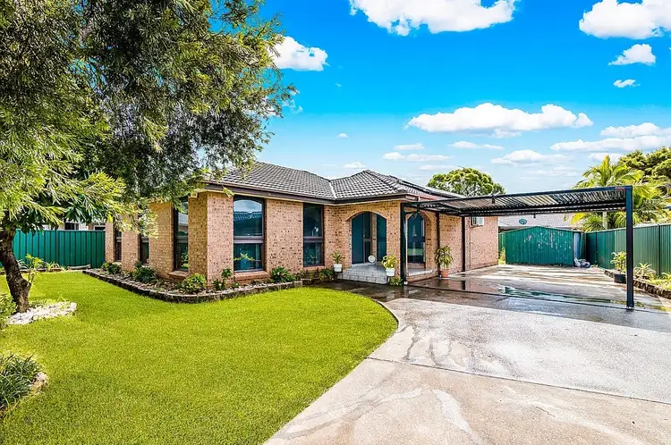 23 Pleasant Street, Bossley Park NSW 2176