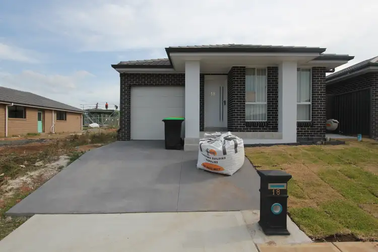 18 Scrubwren Street, Austral NSW 2179