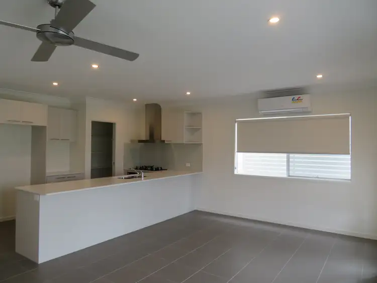 Second view of Homely house listing, 10 Viridian Circuit, Birtinya QLD 4575