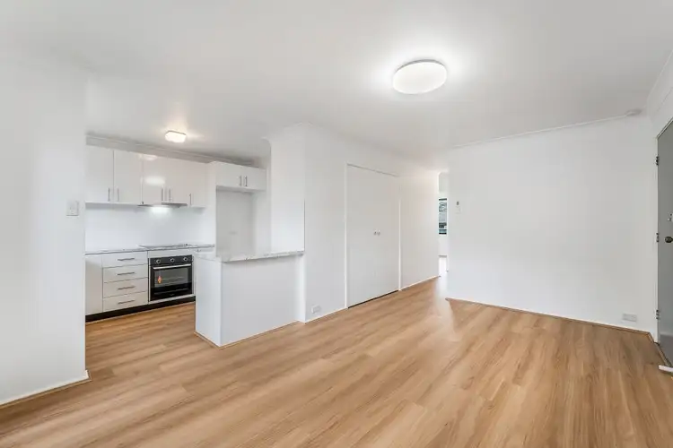 Fifth view of Homely house listing, 15 Knotwood Avenue, Macquarie Fields NSW 2564