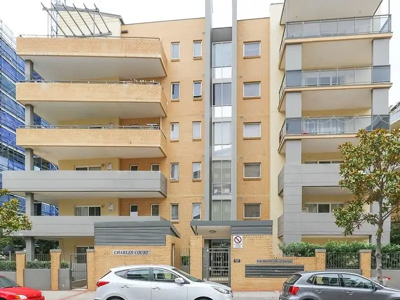 Main view of Homely unit listing, 22/8-10 Browne Parade, Warwick Farm NSW 2170