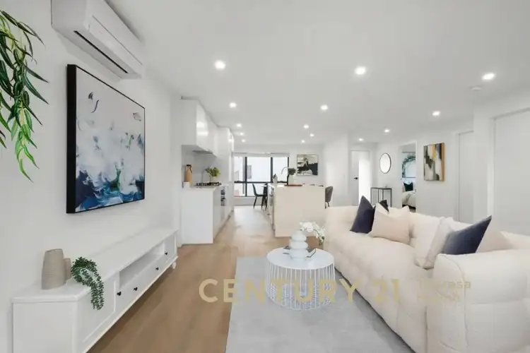 Fifth view of Homely villa listing, 5/237-239 Westall Road, Clayton South VIC 3169