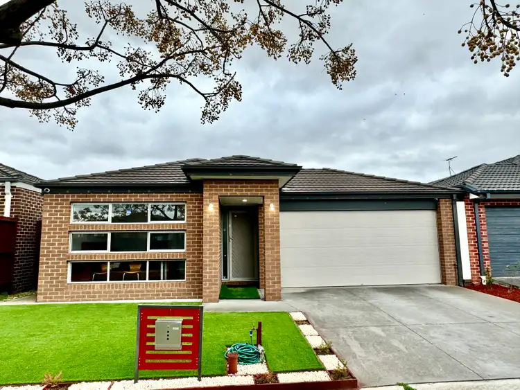 11 Dennerley Way, Truganina VIC 3029