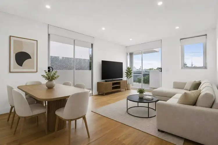 2/8 Hampden Street