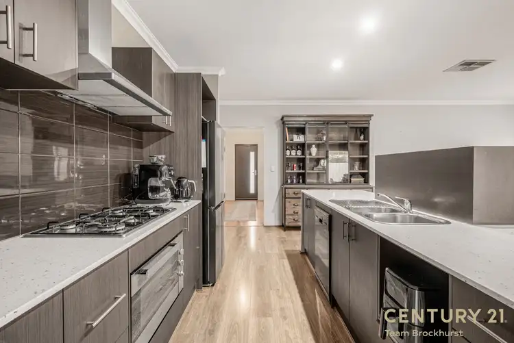 78 Bancoura Parkway