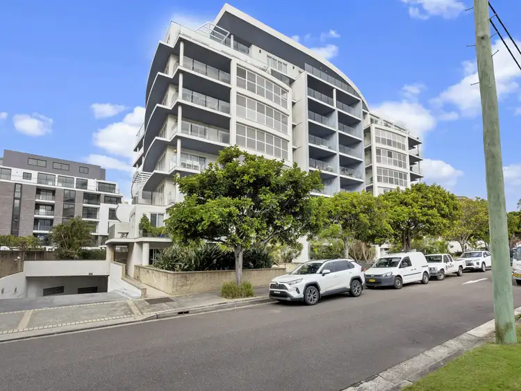 3/2-8 Ozone Street