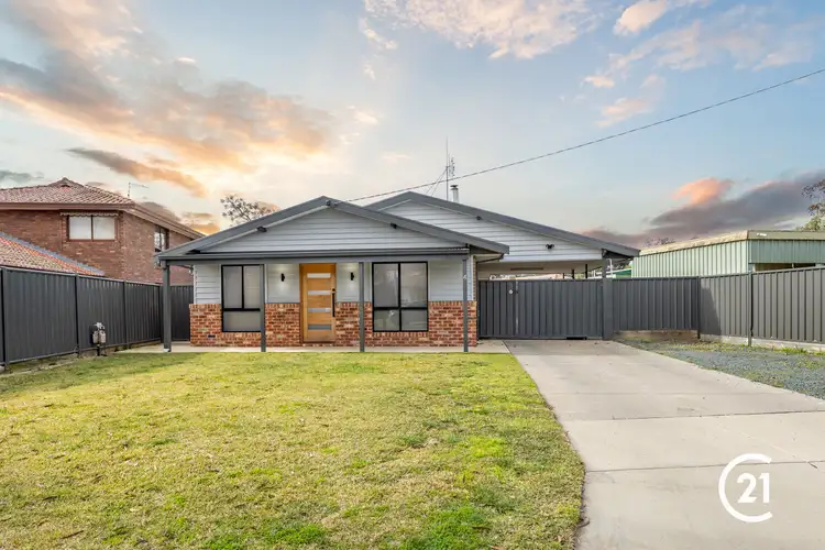 4 Crossen Street