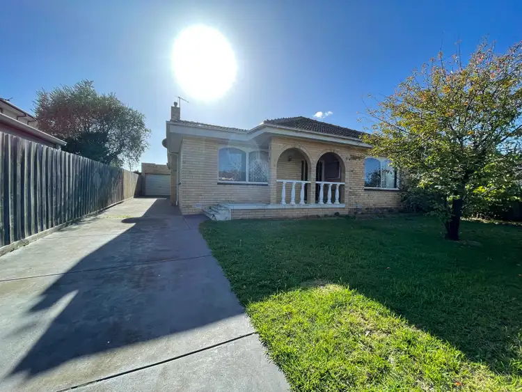 Main view of Homely house listing, 15 Beddoe Avenue, Bentleigh East VIC 3165