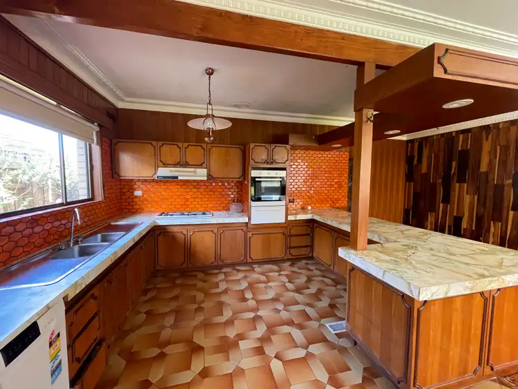 Fifth view of Homely house listing, 15 Beddoe Avenue, Bentleigh East VIC 3165