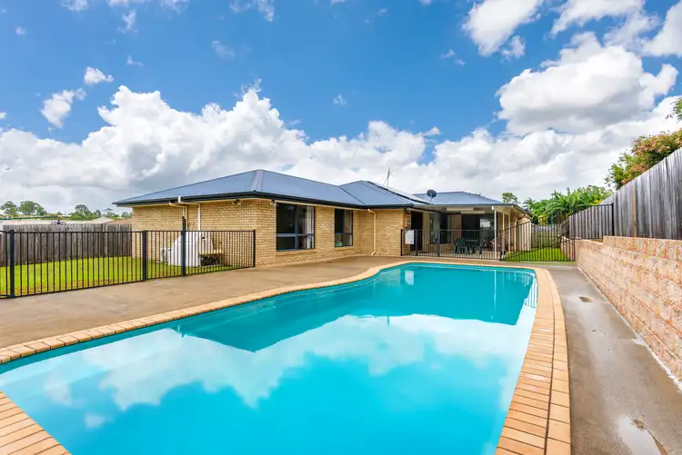 3 Decker Place, Southside QLD 4570