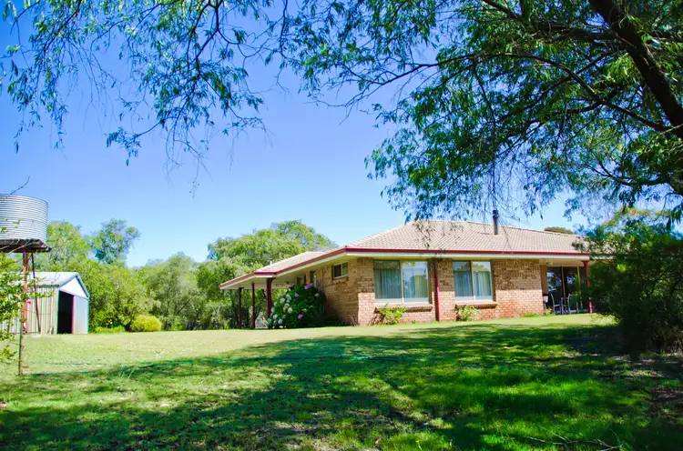 6 O'Neil Grove, Dardanup West WA 6236