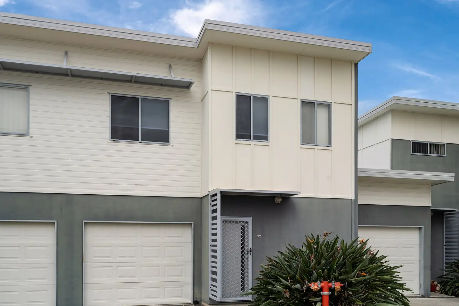 Main view of Homely townhouse listing, 32/1-10 Cascade Drive, Underwood QLD 4119