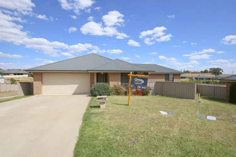 Main view of Homely house listing, 4 CALLISTEMON PLACE, Orange NSW 2800