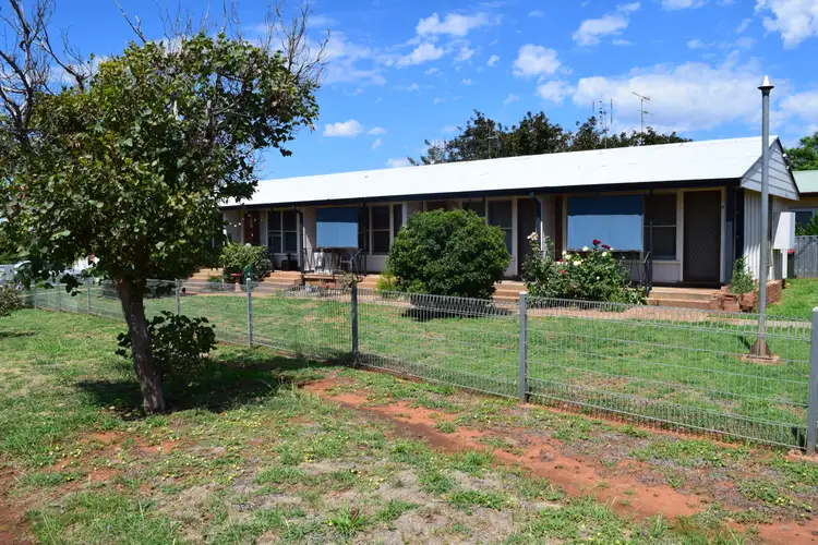 Main view of Homely block of units listing, 1-6/13 Orange Street, Parkes NSW 2870