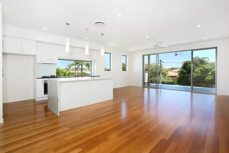 1/120 SLATYER AVENUE, Bundall QLD 4217