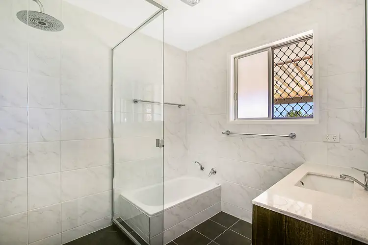 10 Rye Street, Wilsonton QLD 4350