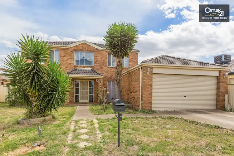 121 Thames Boulevard, Werribee VIC 3030