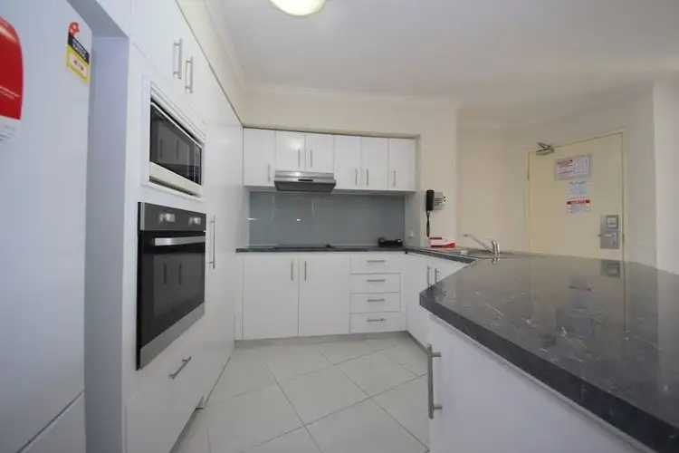 18/10 Alexandra Avenue, Mermaid Beach QLD 4218