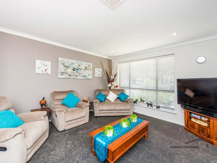 27 Blythwood Street, Dudley Park WA 6210