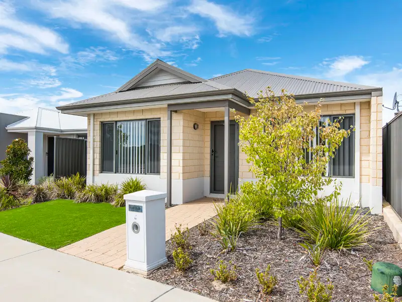 Main view of Homely house listing, 5 Cinnabar Bend, Aveley WA 6069