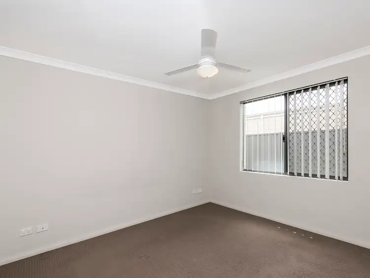 Seventh view of Homely house listing, 5 Cinnabar Bend, Aveley WA 6069