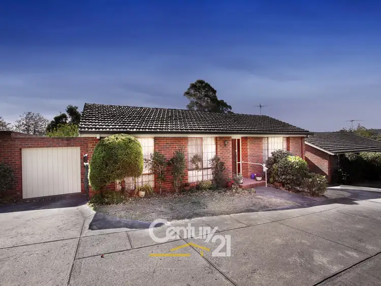 Main view of Homely unit listing, 2/31 Wilson Street, Berwick VIC 3806