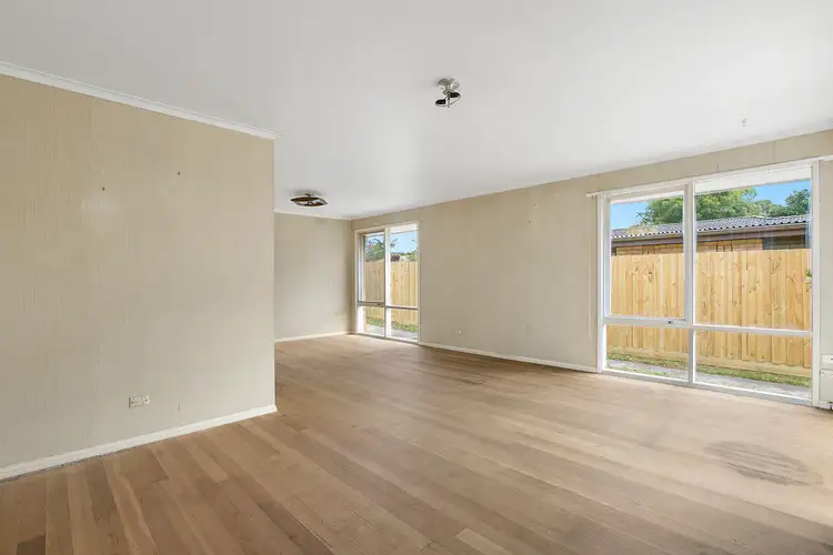 8 Penshurst Avenue, Hastings VIC 3915