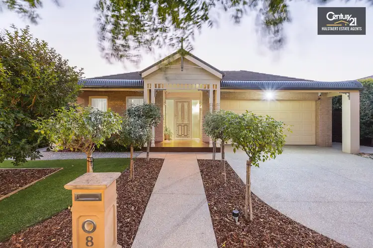 8 Tennant Street, Point Cook VIC 3030