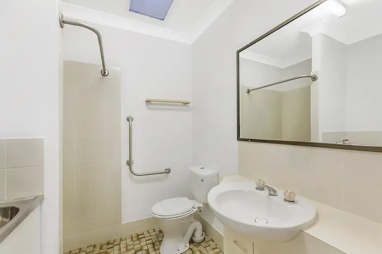 Fourth view of Homely villa listing, 21/15 Carmichael Court, Wynnum West QLD 4178