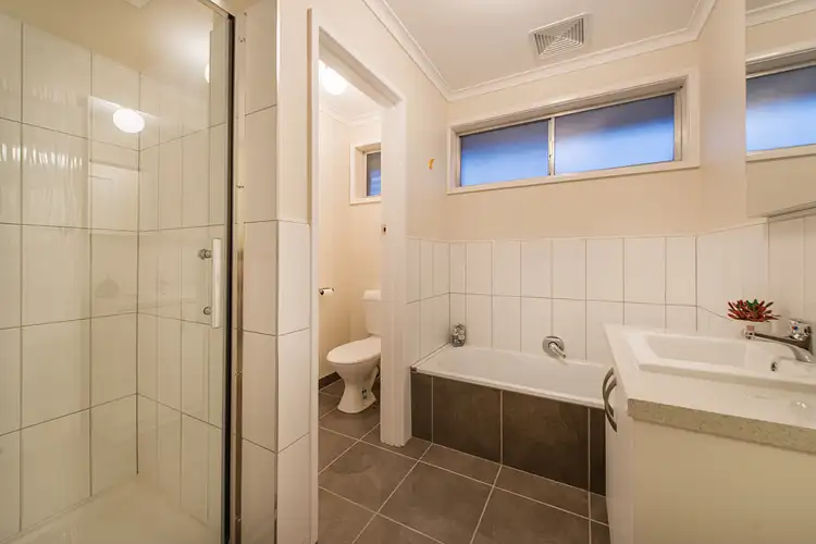 Fifth view of Homely house listing, 2 Barringun Crescent, Clayton South VIC 3169