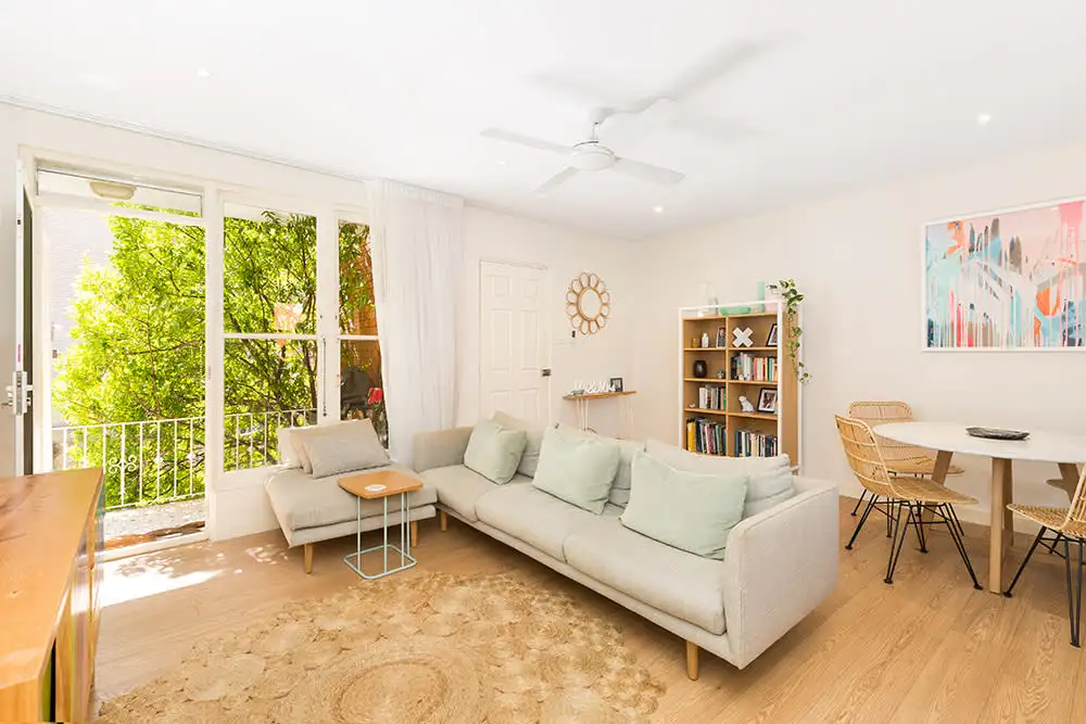 Main view of Homely unit listing, 4/15 Wilbar Road, Cronulla NSW 2230