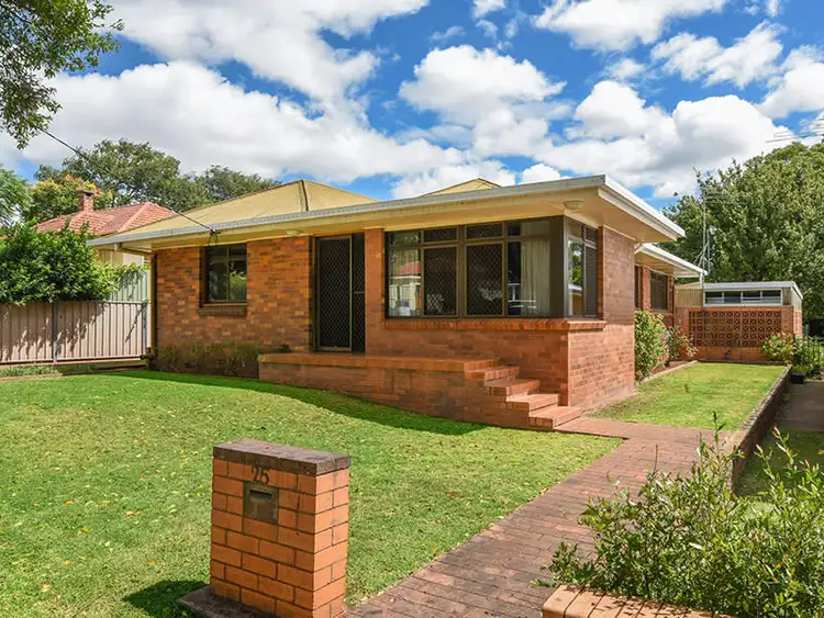 25 Norman Street, South Toowoomba QLD 4350