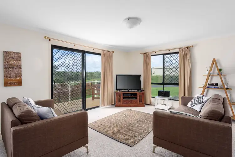 16 Browns Road, Victory Heights QLD 4570