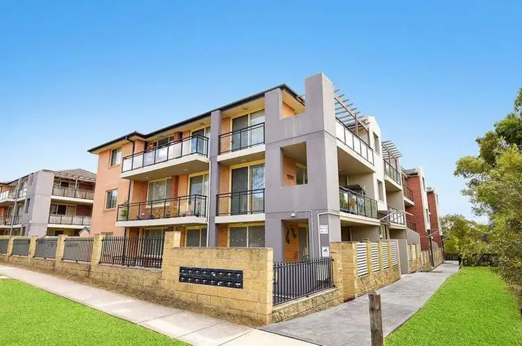 24/39-45 Lydbrook Street, Westmead NSW 2145